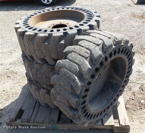 used 12-16.5 skid steer tires|12.5x16.5 skid loader tires.